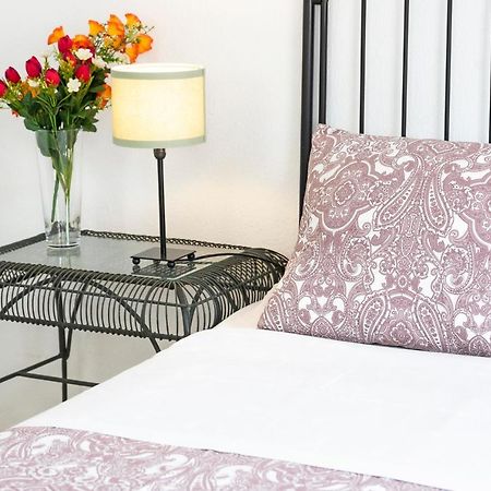 Hostal Trafalgar Барбате Екстериор снимка