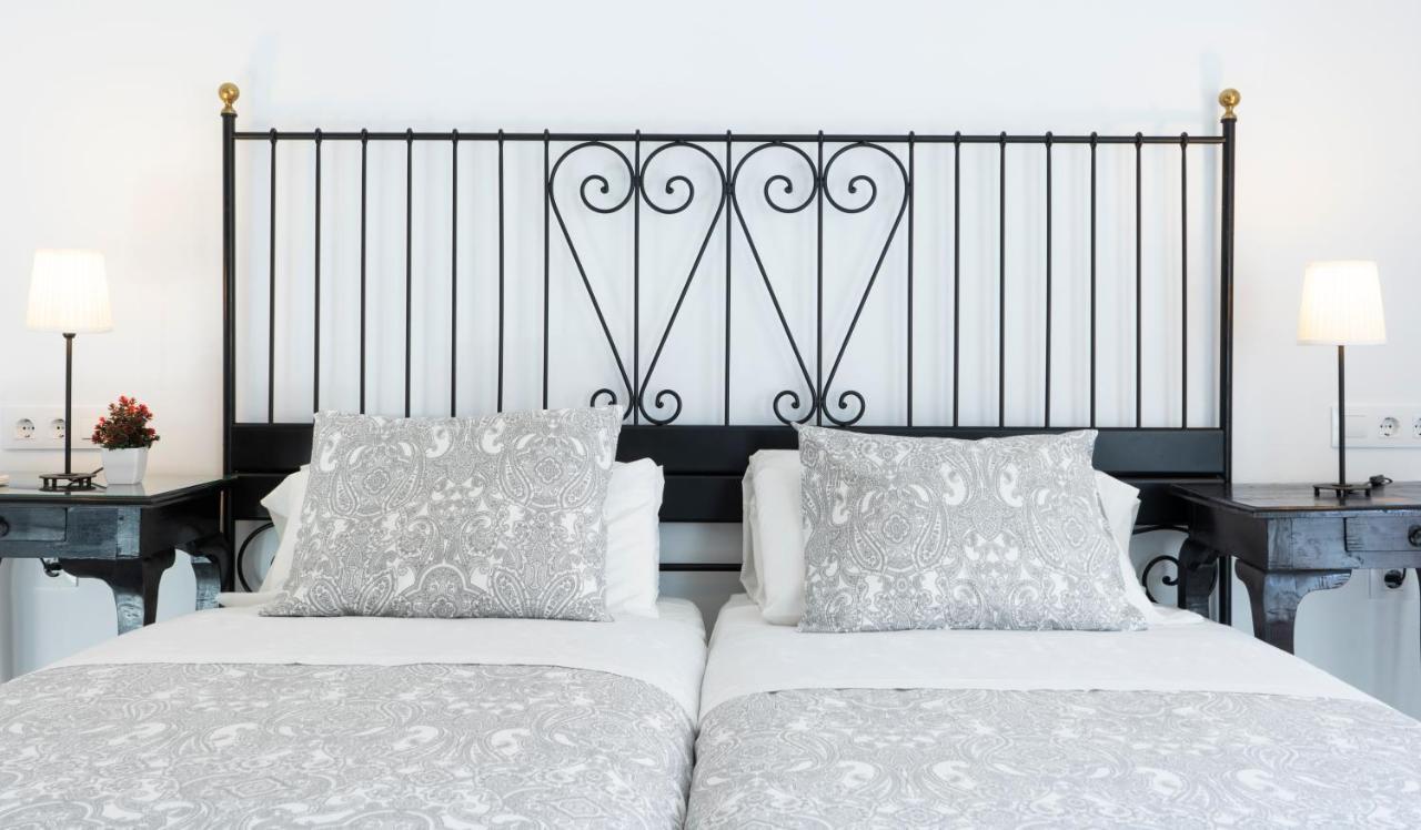 Hostal Trafalgar Барбате Екстериор снимка