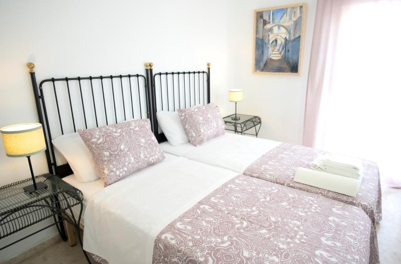 Hostal Trafalgar Барбате Екстериор снимка