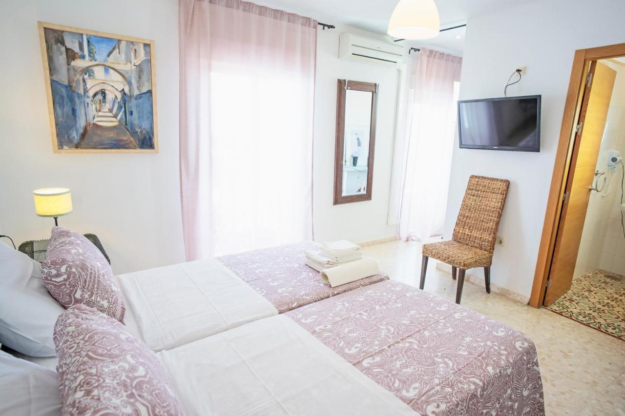 Hostal Trafalgar Барбате Екстериор снимка