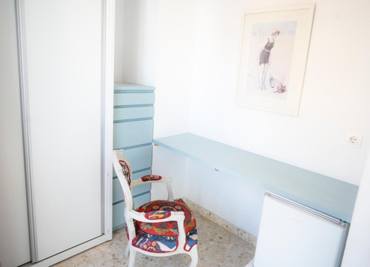 Hostal Trafalgar Барбате Екстериор снимка